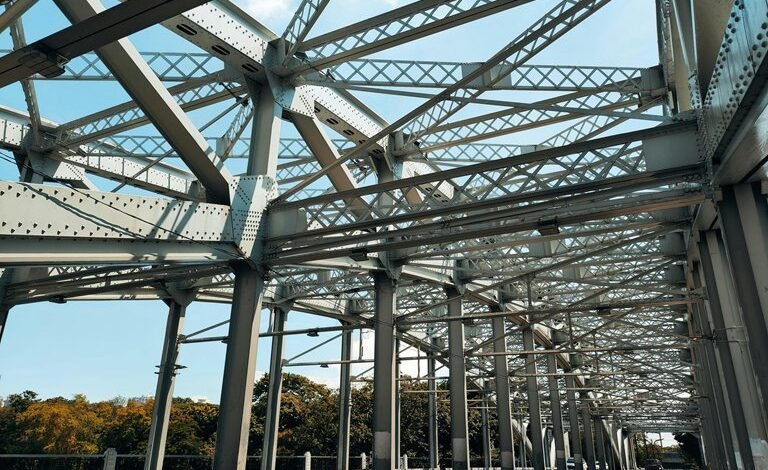 traffic explosion on 405 designer framework